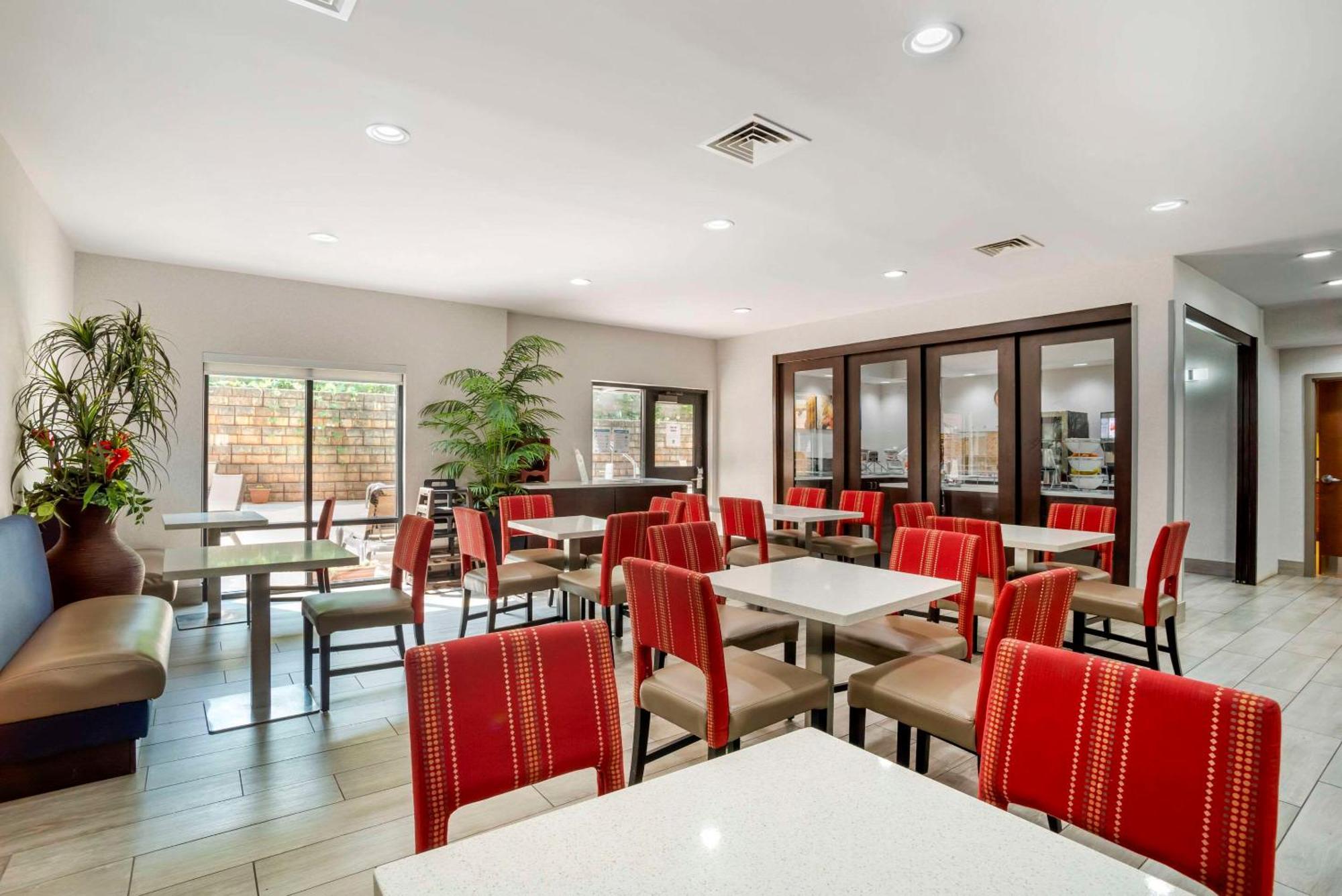 ספרטנבורג Comfort Suites At Westgate Mall מראה חיצוני תמונה