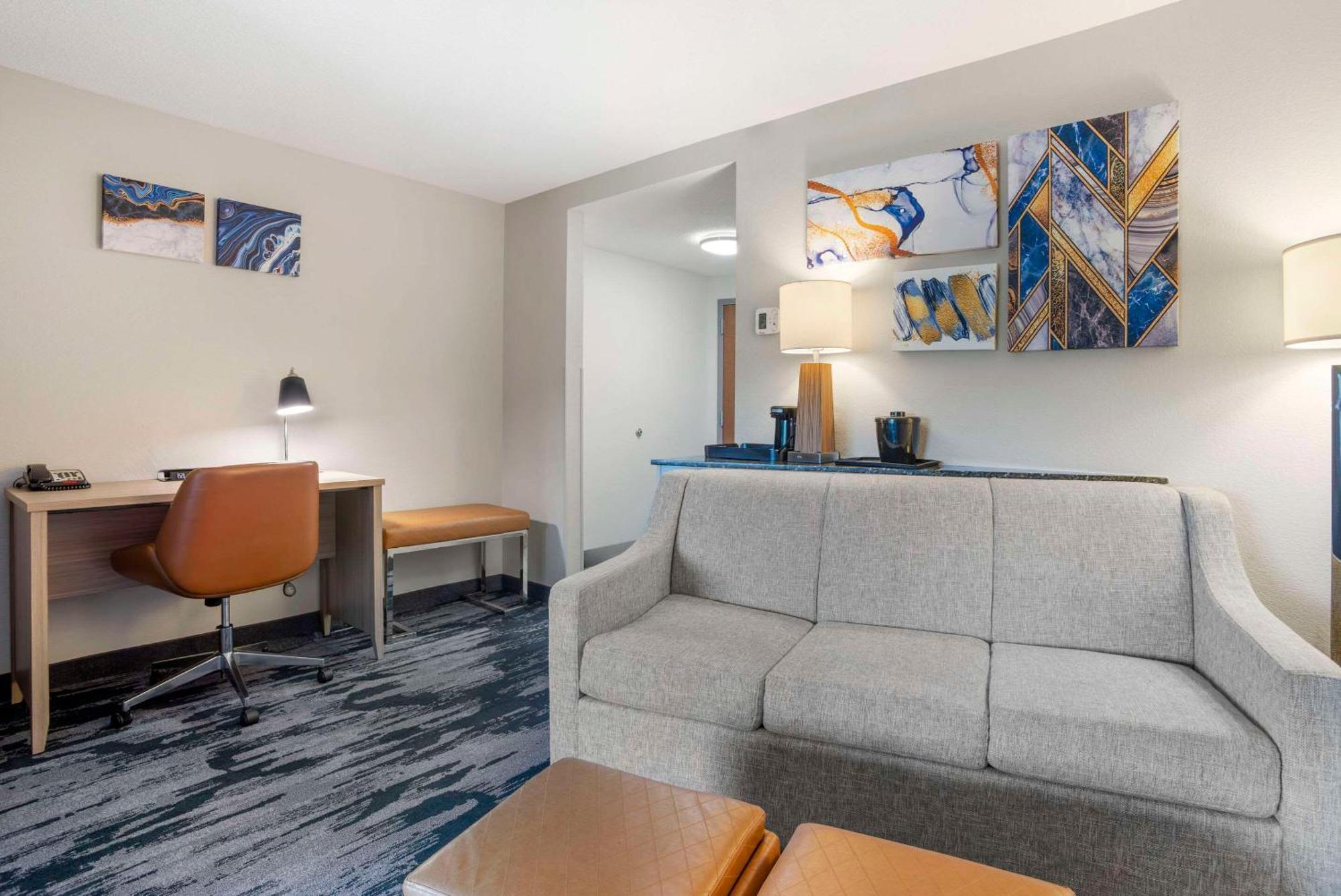ספרטנבורג Comfort Suites At Westgate Mall מראה חיצוני תמונה